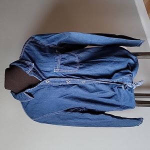 5/$15 EUC Seven chambray top size 18/20 tie front